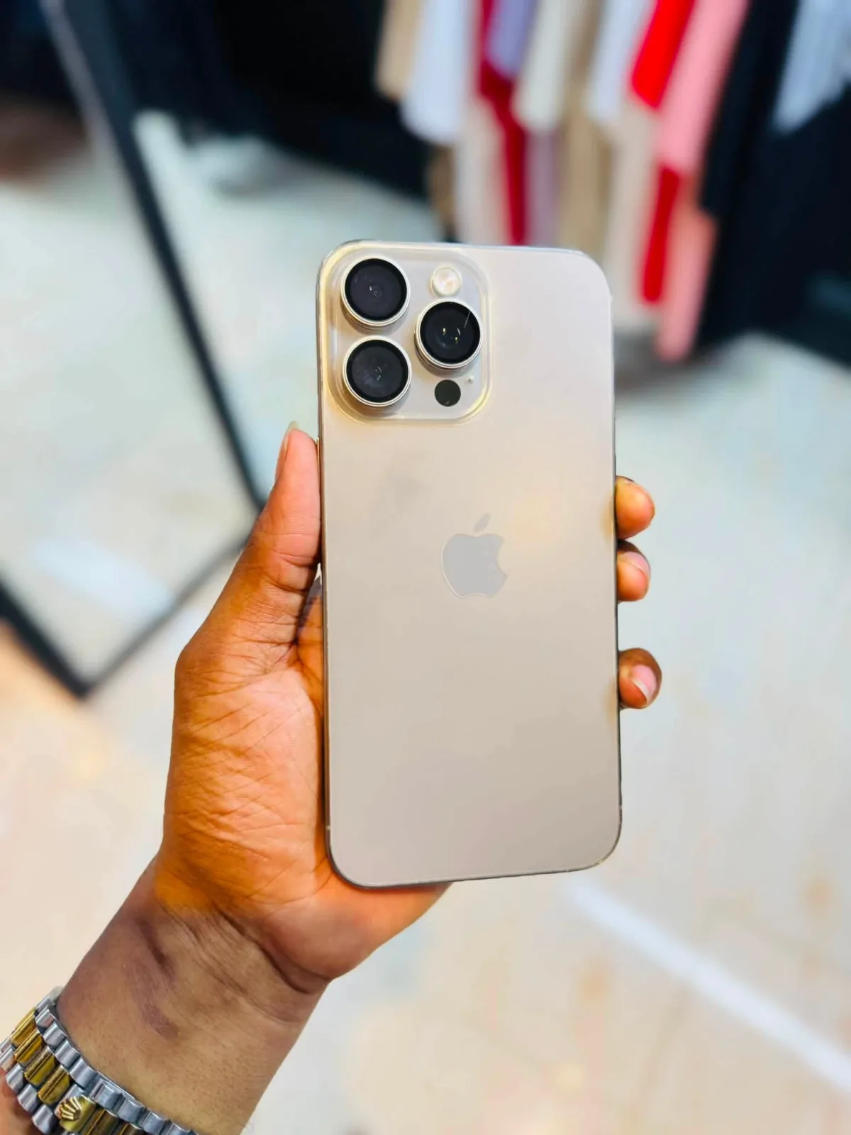 iPhone 15 Pro Max