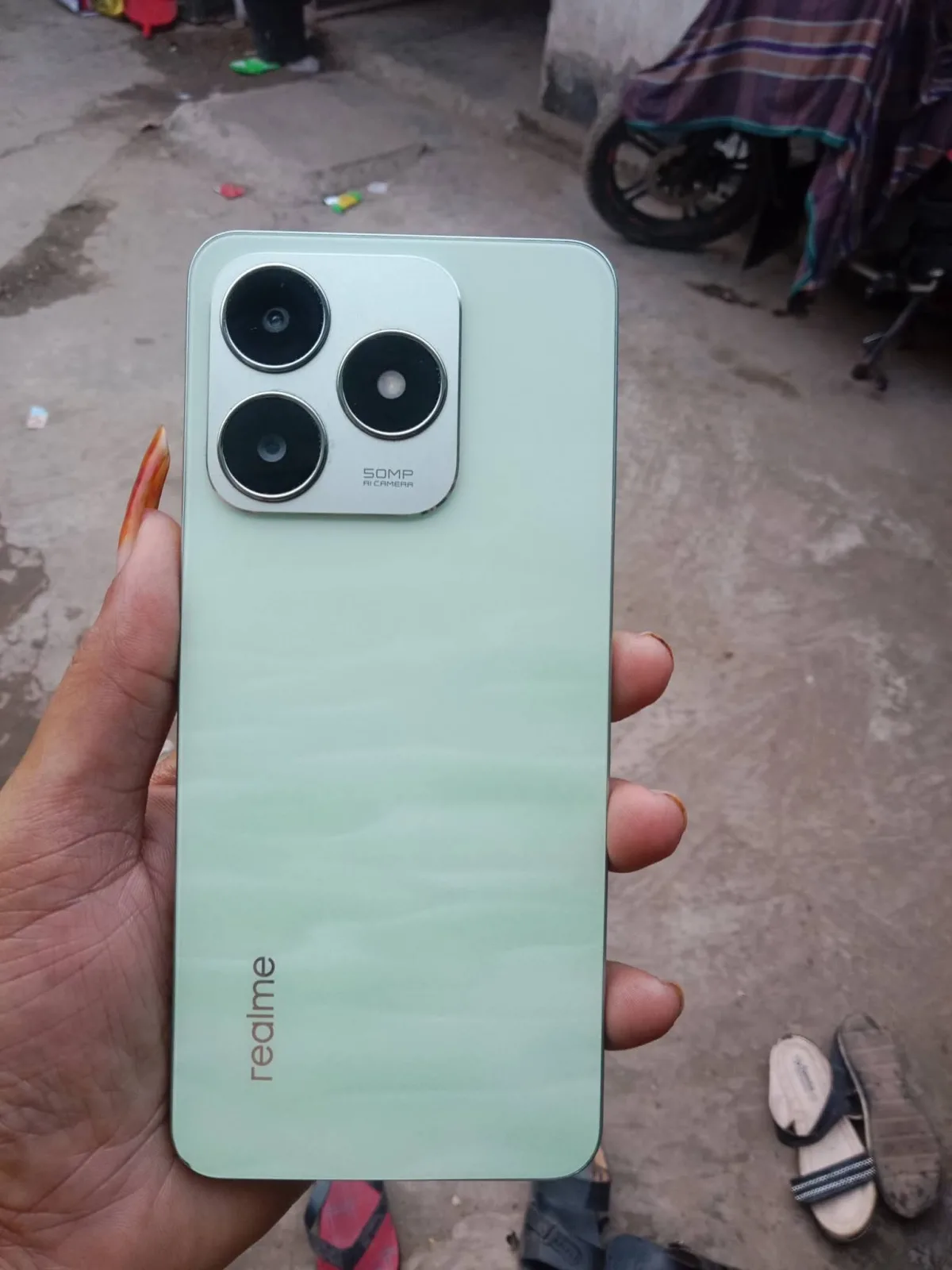 Realme C63